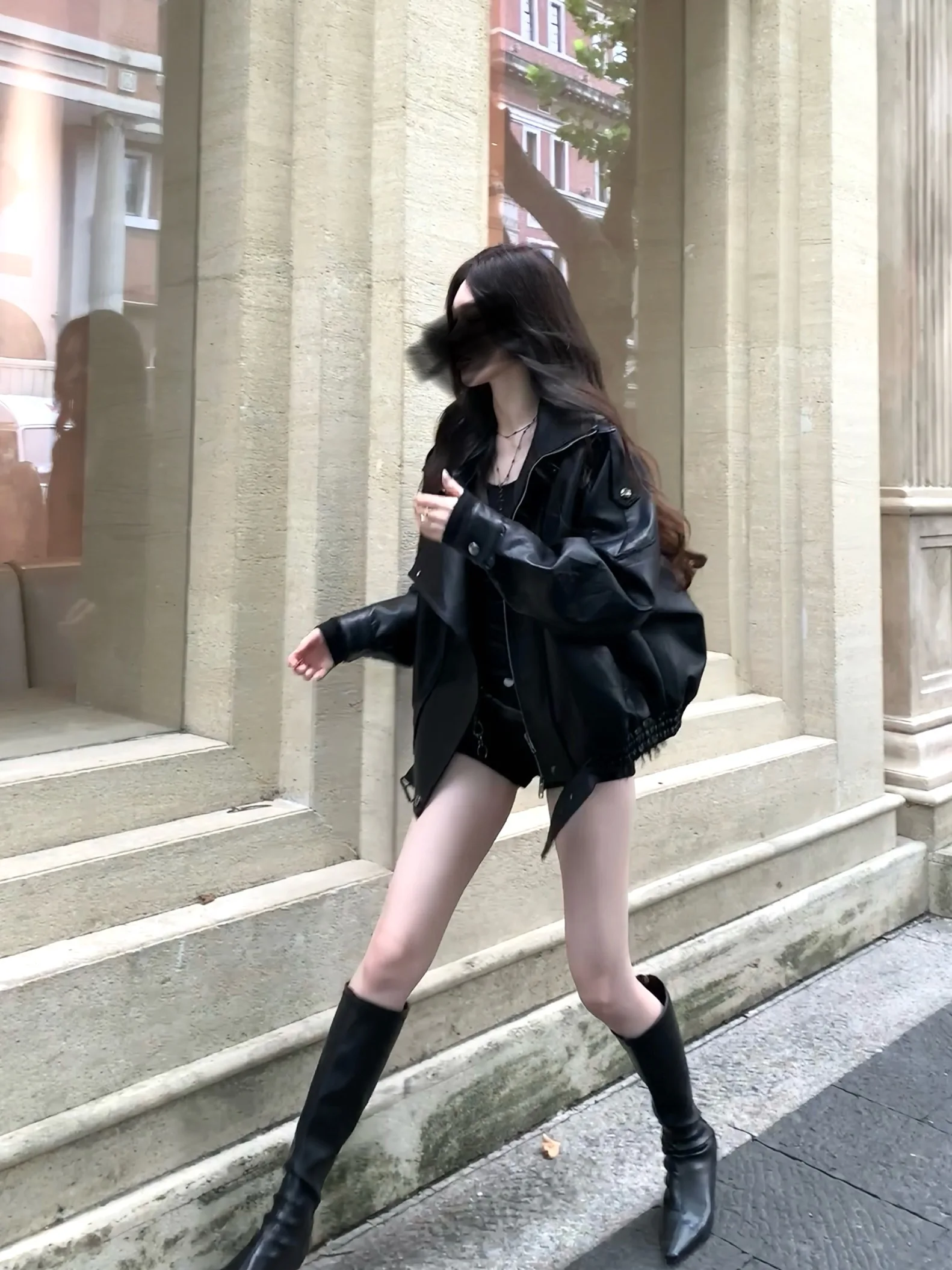 Giacca in Pelle PU Nera Stile Punk Effetto Usurato, Vestibilità Ampia, Autunnale, da Donna, alla Moda, Antivento per il Pendolarismo con Tasche e Chiusura a Cerniera