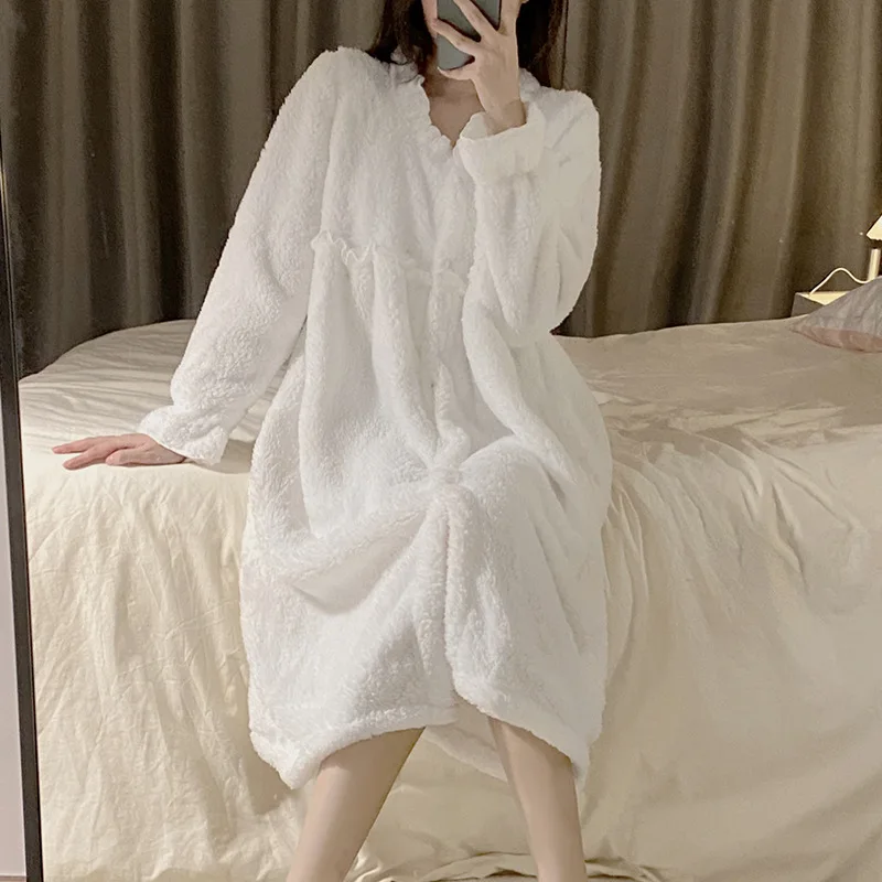 

Flannel Warm Nightgown Thick Coral Velvet Kimono Robe Long Homewear Thick Peignoir Purple Bathrobe Princess Style Home Clothes