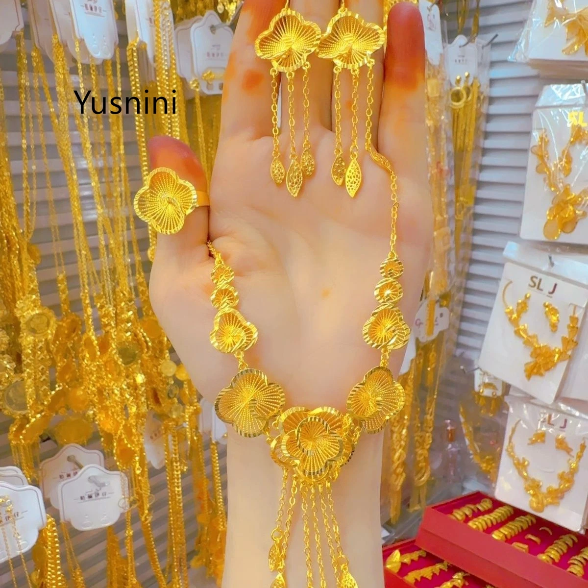 

New French Dubai Fashion 24K Gold Plated Necklace Ring Earrings Exquisite Engagement Party Jewelry Set for Lovers