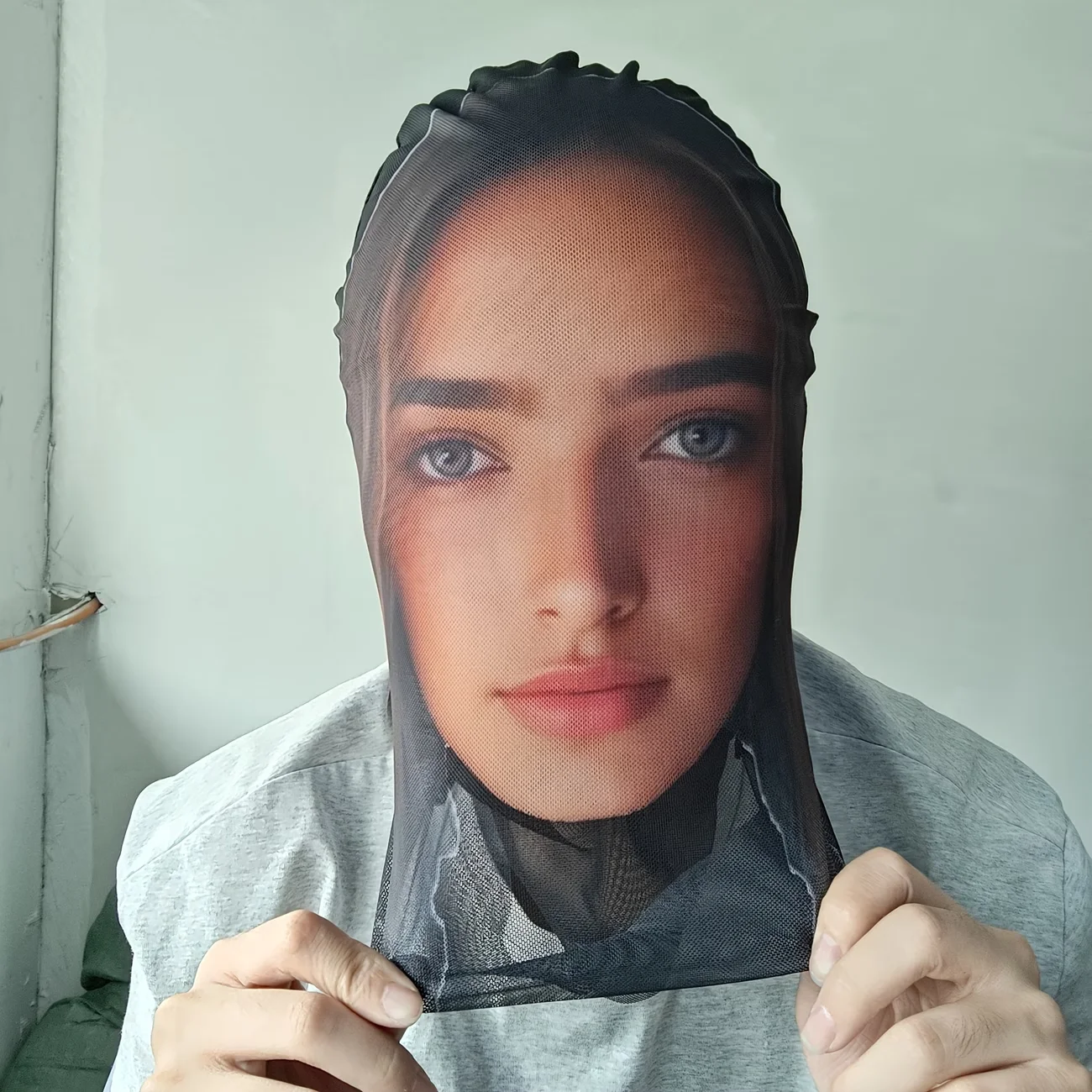 Maßgeschneiderte realistische Rollenspiel-Kopfbedeckung für Frauen, atmungsaktive Mesh-Vollgesichtsmaske – elastisches Material, geeignet für alle Jahreszeiten, Halloween/Weihnachten, Karneval, Valentinstag, Cosplay-Requisiten, Street-Style-Partymaske – Detail 1