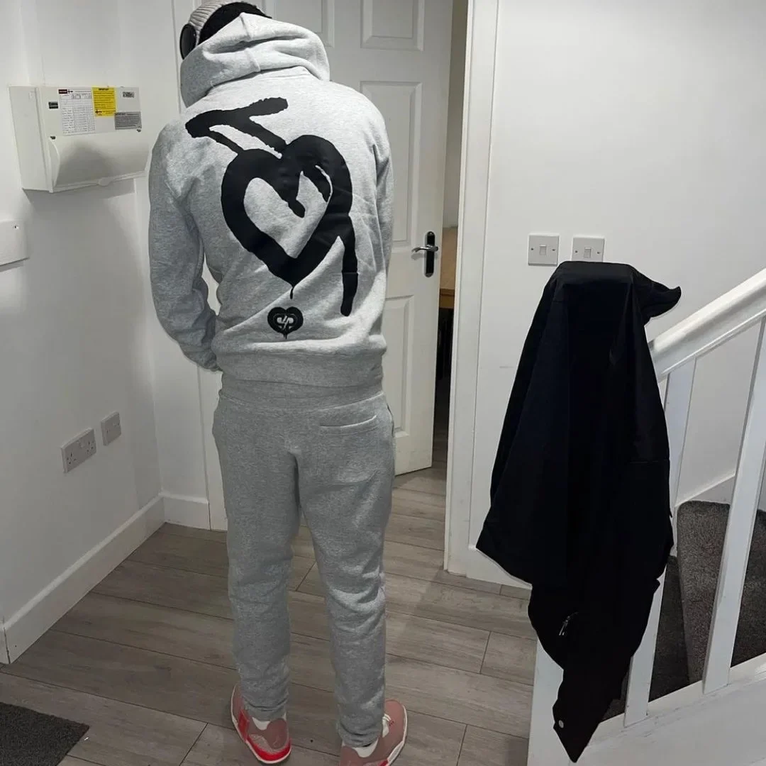 مجموعة جديدة لربيع وخريف 2024 مطبوعة بأحرف حب جديدة للرجال والنساء للأزواج مع قلنسوة #3