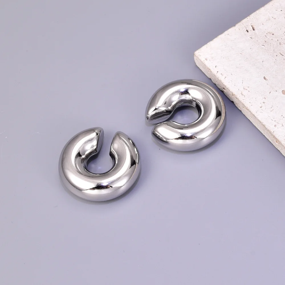 E02 Stainless steel thick round tube hollow ear rings, C-shaped golden ear clips of the same style as the Internet celebrity image 6