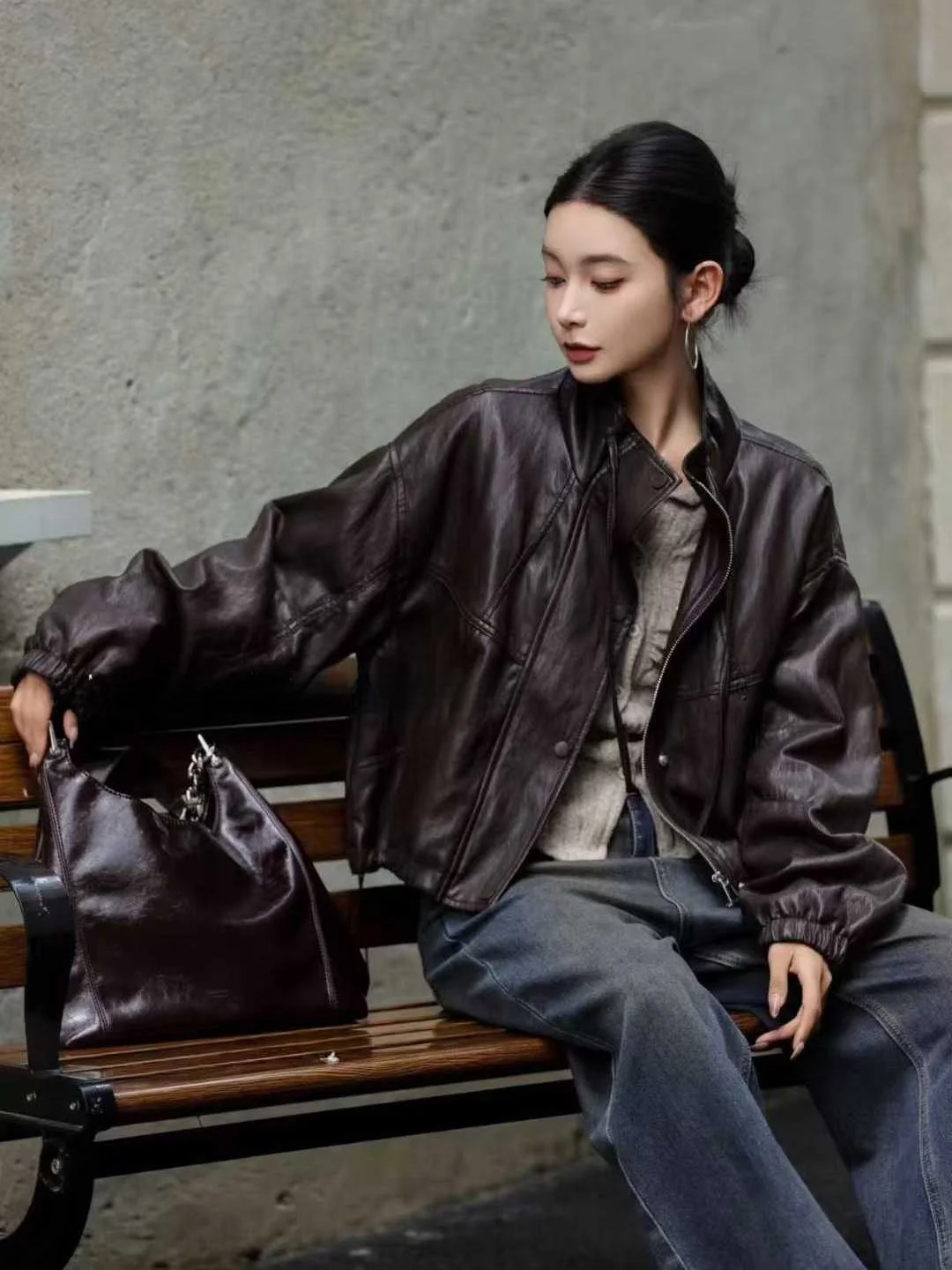 JJS2025 쿨 스타일 짧은 블랙 가죽 재킷 여성 슬림 핏 라운드 넥 코트 봄 가을 패션 아우터웨어