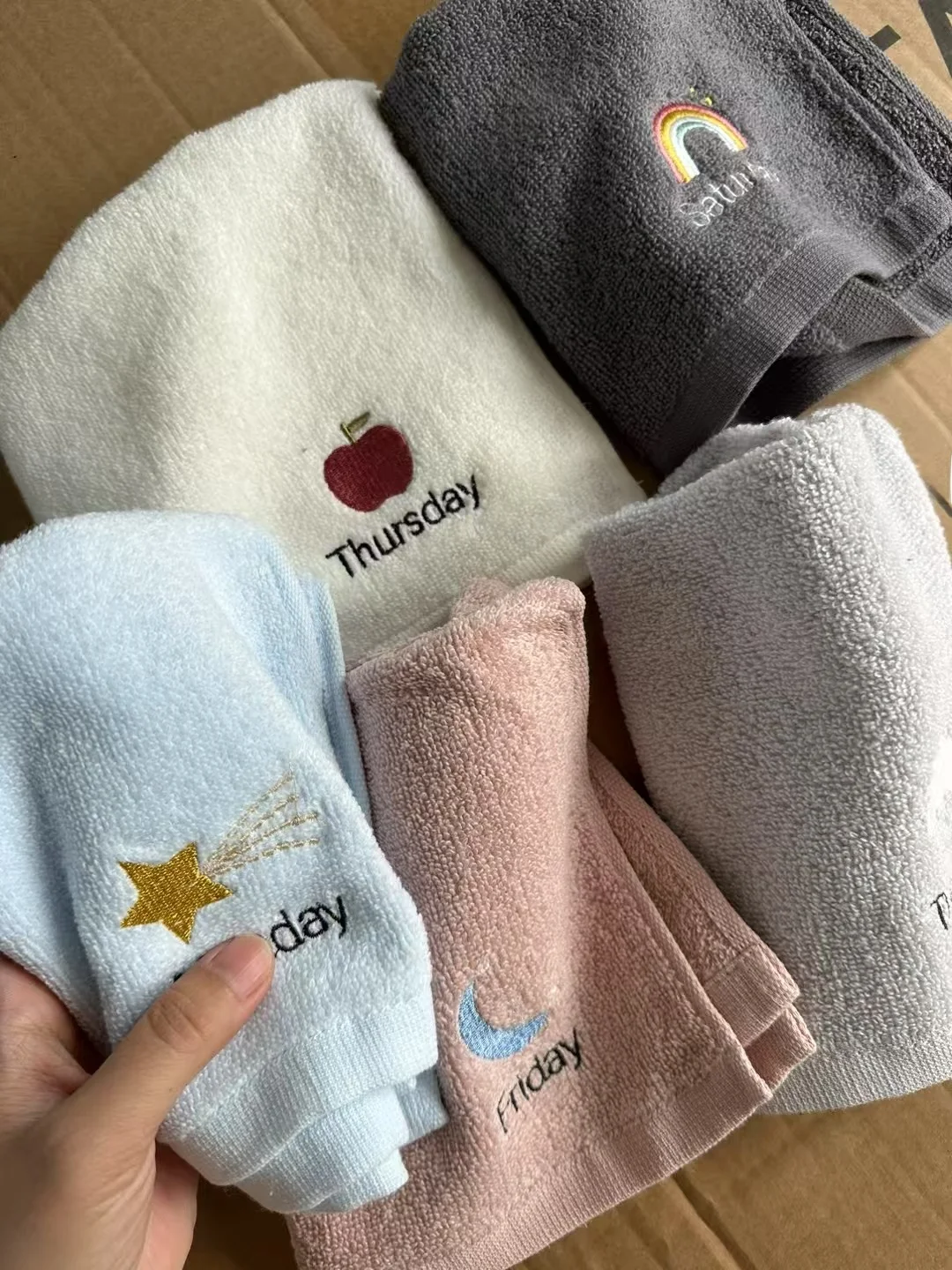 Large Size Pure Cotton Embroidered Thick Towel Face Wash Cloth Absorbent Soft Fabric Household Essential Standard Thickness