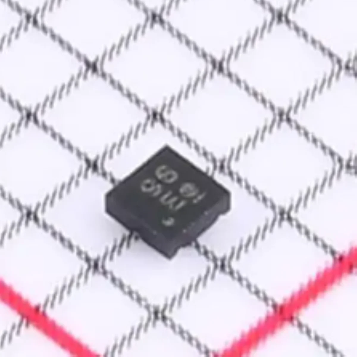

Новый оригинальный линейный стабилизатор напряжения LDO ETA5053V330DF1E, маркировка ID 96, DFN-4-EP1x1, DFN1x1-4, фиксированный 6В 3.3В 300мА 0.3А, микросхема.