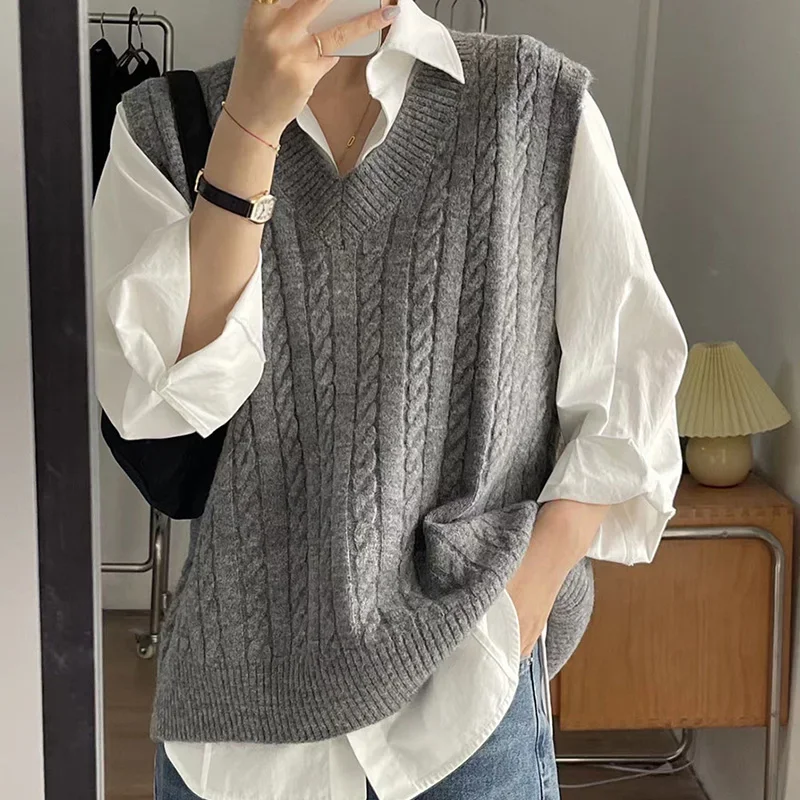 Sleeveless Sweater Twists Knitted Vest for Women Vintage Preppy Style Autumn Winter V-Neck Top Loose All-Match Waistcoat