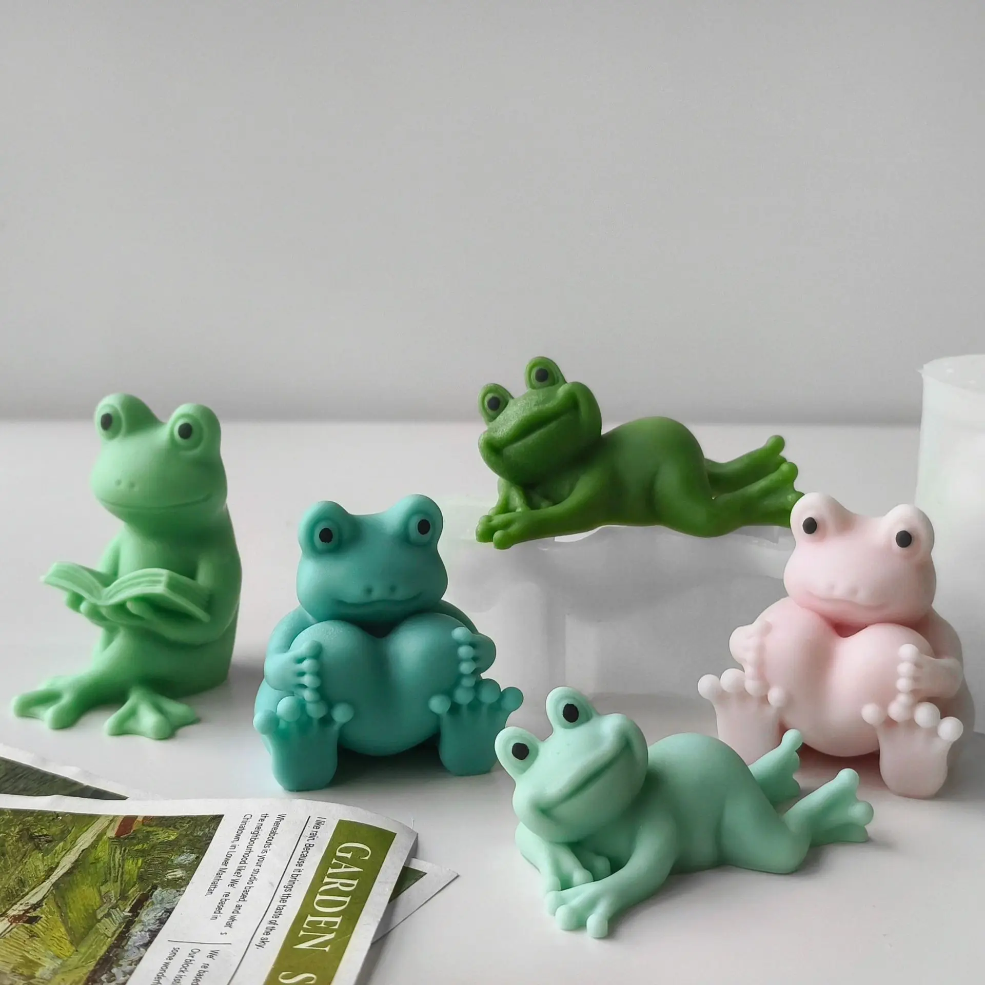 Cute Frog With Heart Silicone Mold Handmade Frog Candle Mould Resin Ornaments Mould Soap Mould