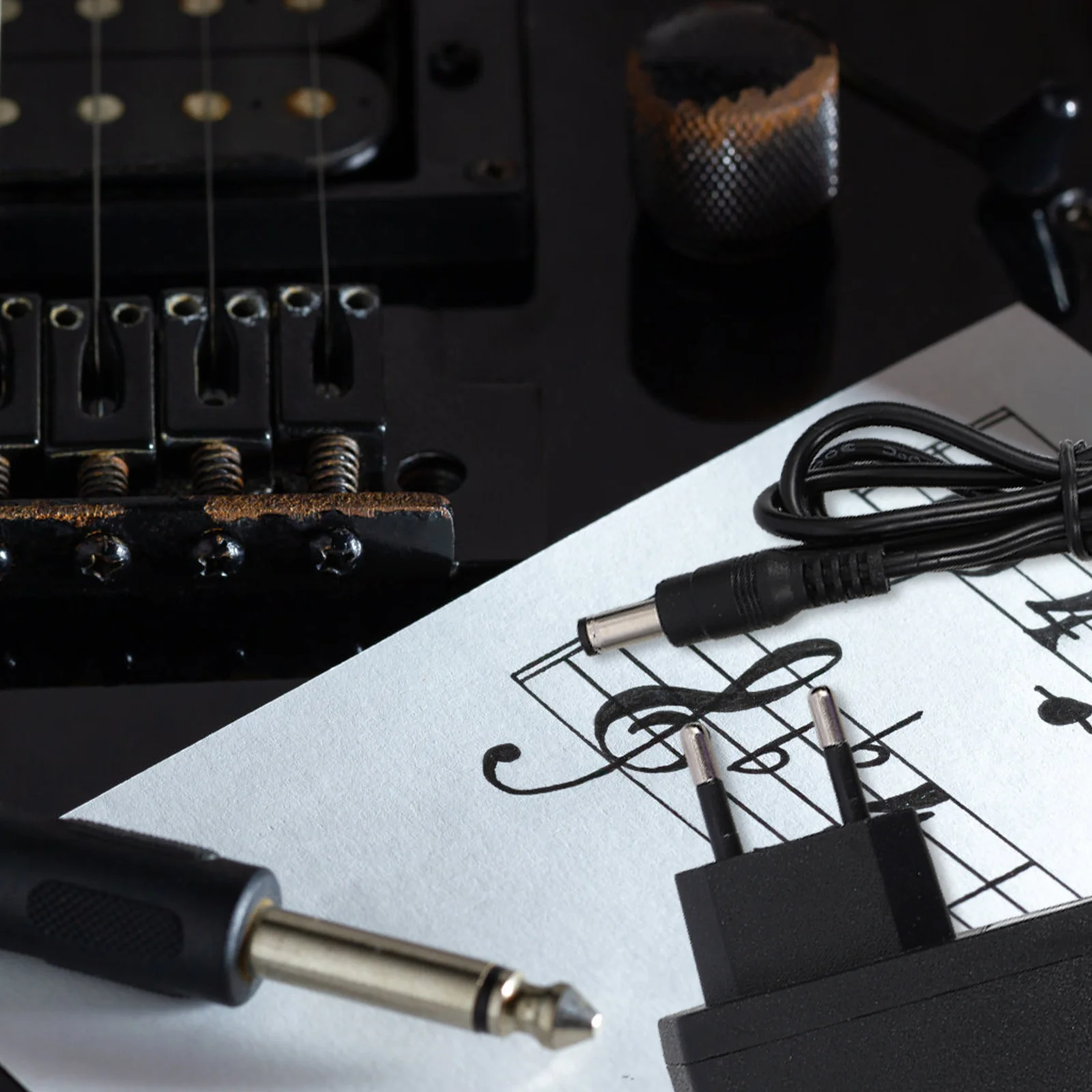 

1Pcs Effect Pedal Power Supply for Guitar Compact Reliable with Smooth Design Eu Plug Portable Adapter for Recording and