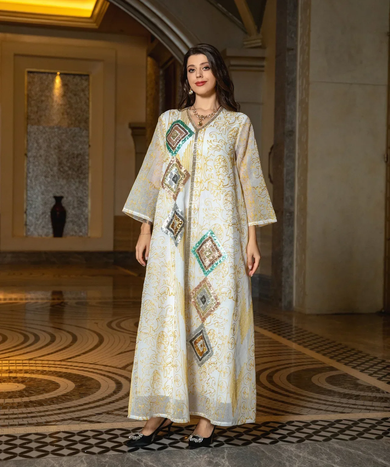 Middle Eastern Dubai Kaftan Sequins Indian Dresses Prom Abaya White Chiffon Pullover Embroidered Dress Muslim Dinner Robe