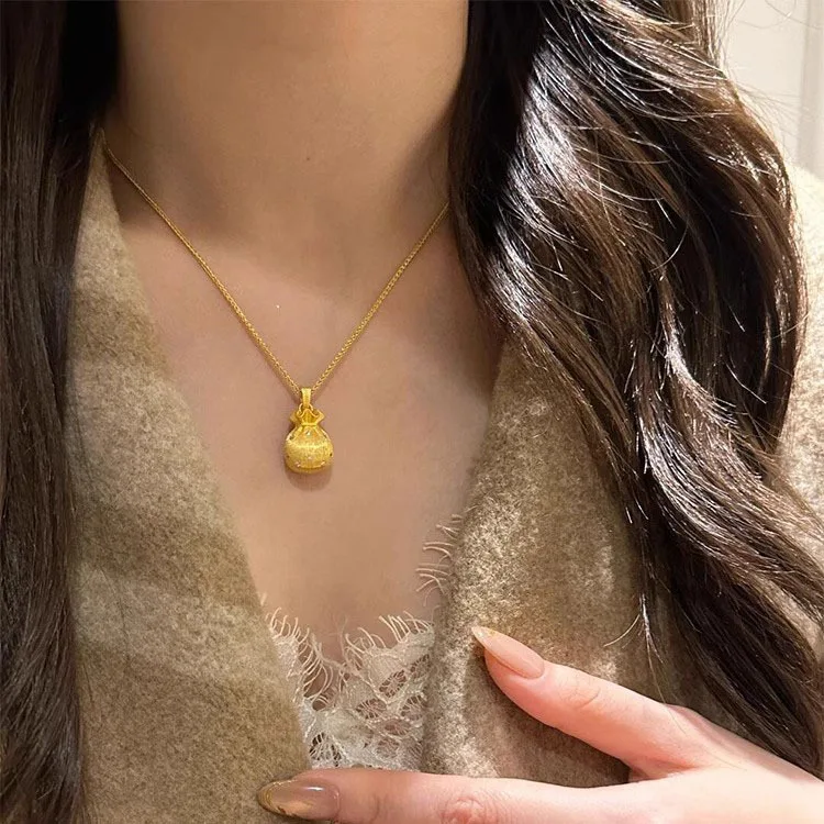 

Sand Gold Inlaid Zircon Brushed Lucky Bag Pendant Necklace Women New Chinese Style Luxury Filigree Clavicle Chain Jewelry