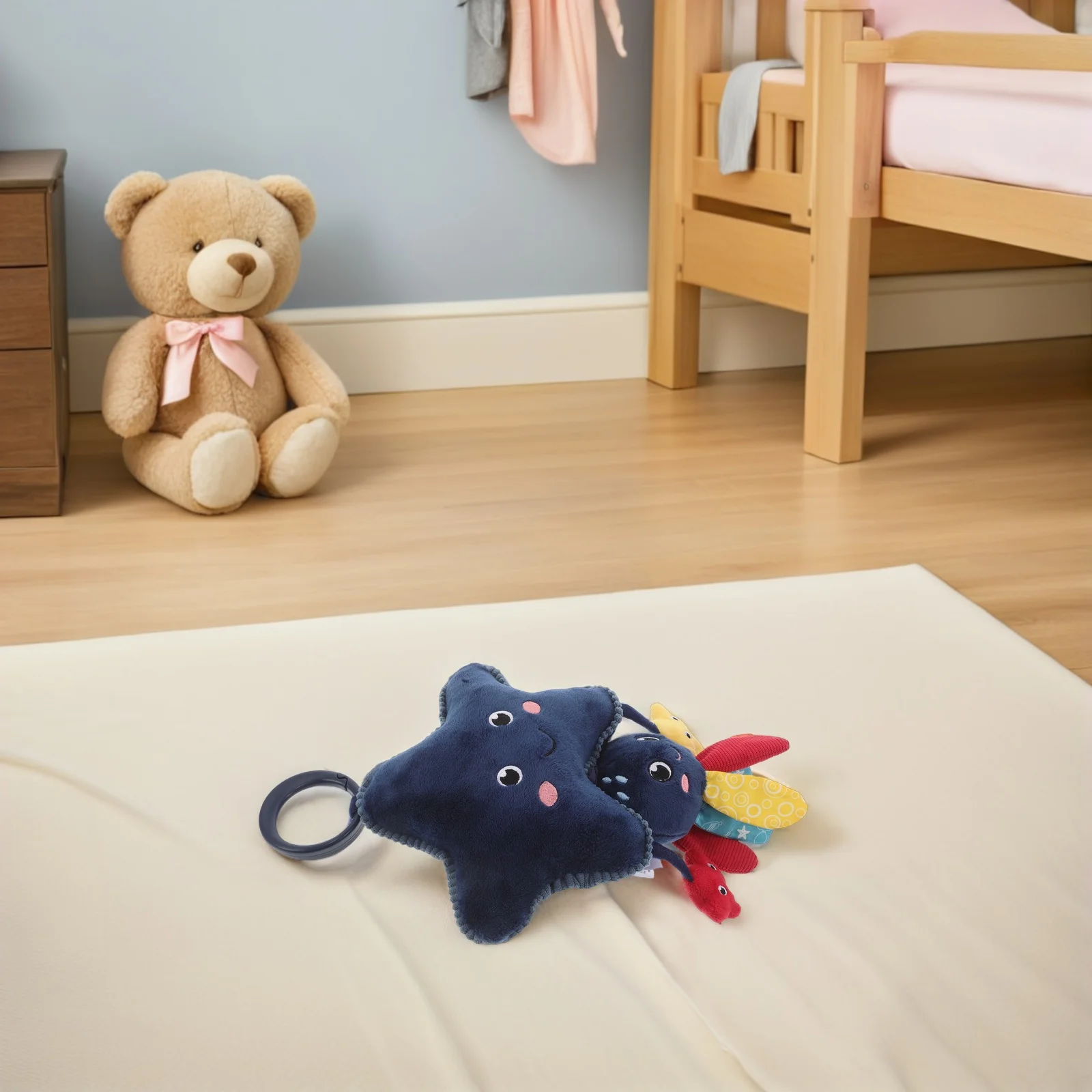 موبايل سرير أطفال بتصميم المحيط الحسي للأطفال حديثي الولادة، خشخيشة محمولة معلقة، ألعاب معلقة للرضع