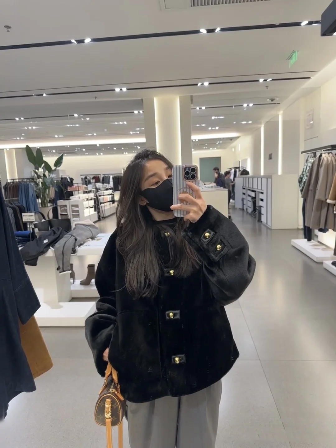 Jesień Zima Nowości Modny Uniwersalny Płaszcz z Efektem Sztucznego Futra Okrągły Kołnierz Poliester Długi Sweter