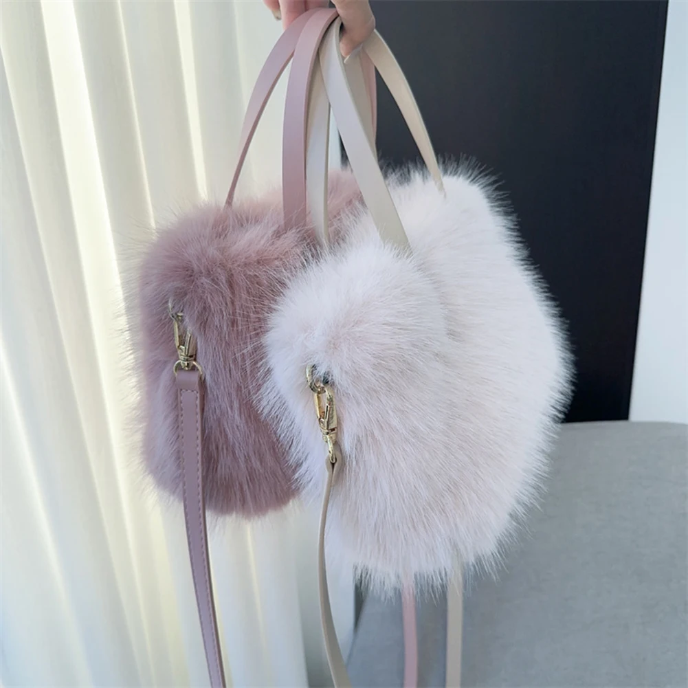 

Women Faux Fur Shoulder Bag Adjustable Strap Crossbody Bag Solid Color Mini Tote Bag Satchel Purse for Travel Party