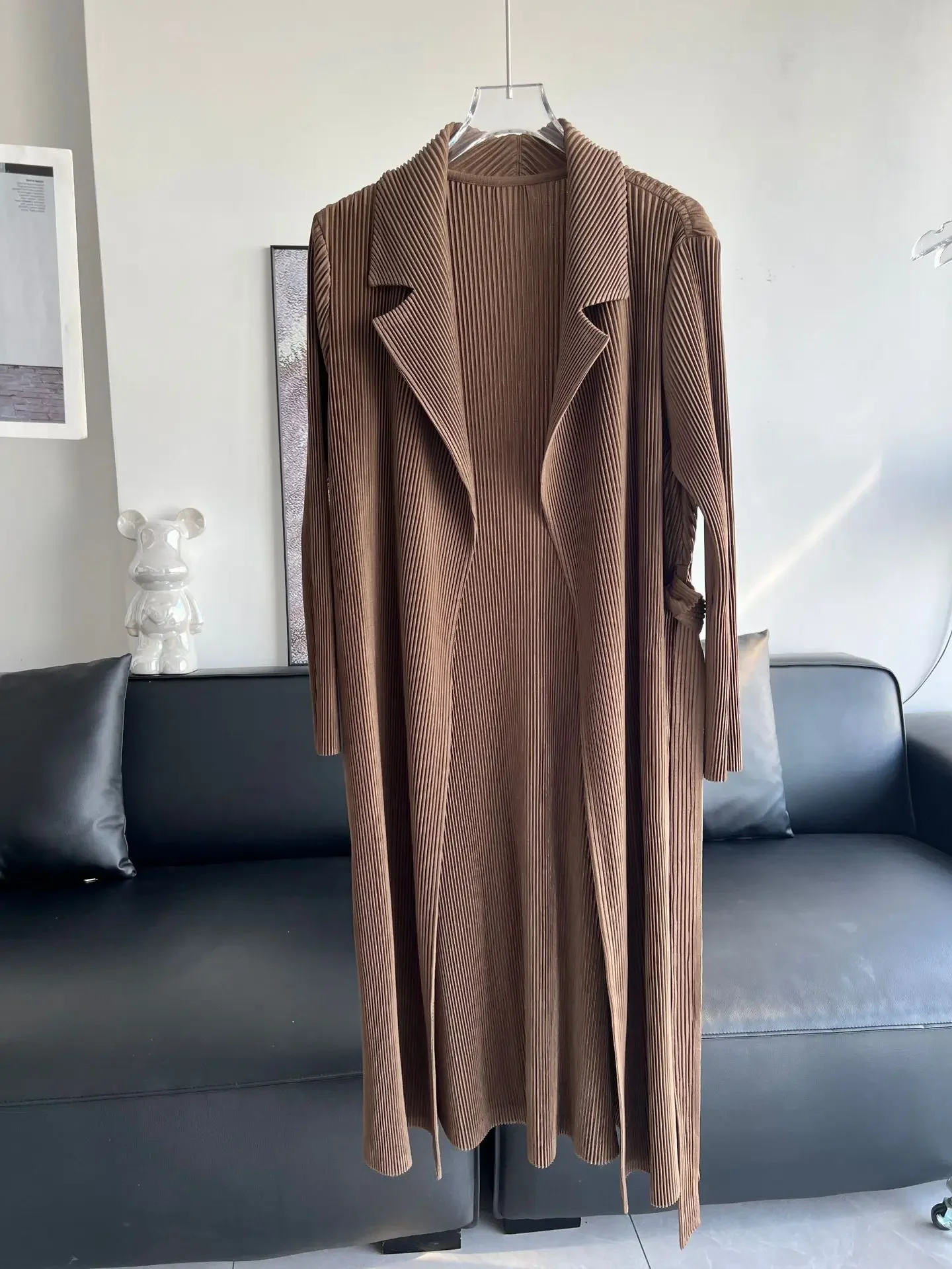 

Pleats Pleated Trench Coat Commuter 2024 Fall New Suit Collar Solid Color Jacket Blouse Thin Medium-length Trench Coat Female