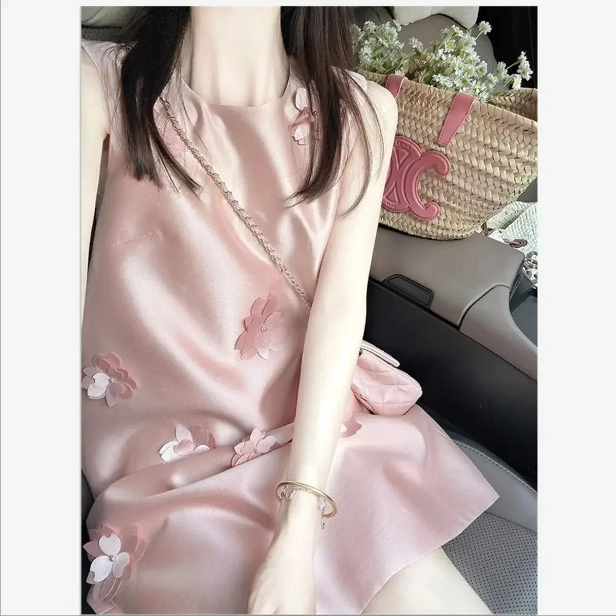 Nieuwe Mode 3D Bloem Satijnen Jurk Vrouwen Elegant DesignO-hals Mouwloos Kralen Zomer Mini Jurken Zoete Roze Vestidos