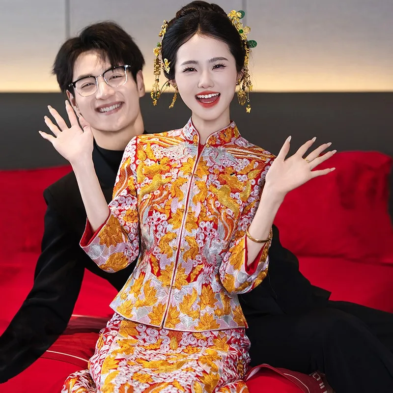 

Heavy Industry's new Chinese-style dragon and phoenix toasting dress