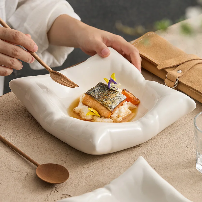 

1pc Creative Ceramic Imitation Pillow Dinner Plate Cuisine Square Plate White Black Dessert Plate Artistic Conception Tableware