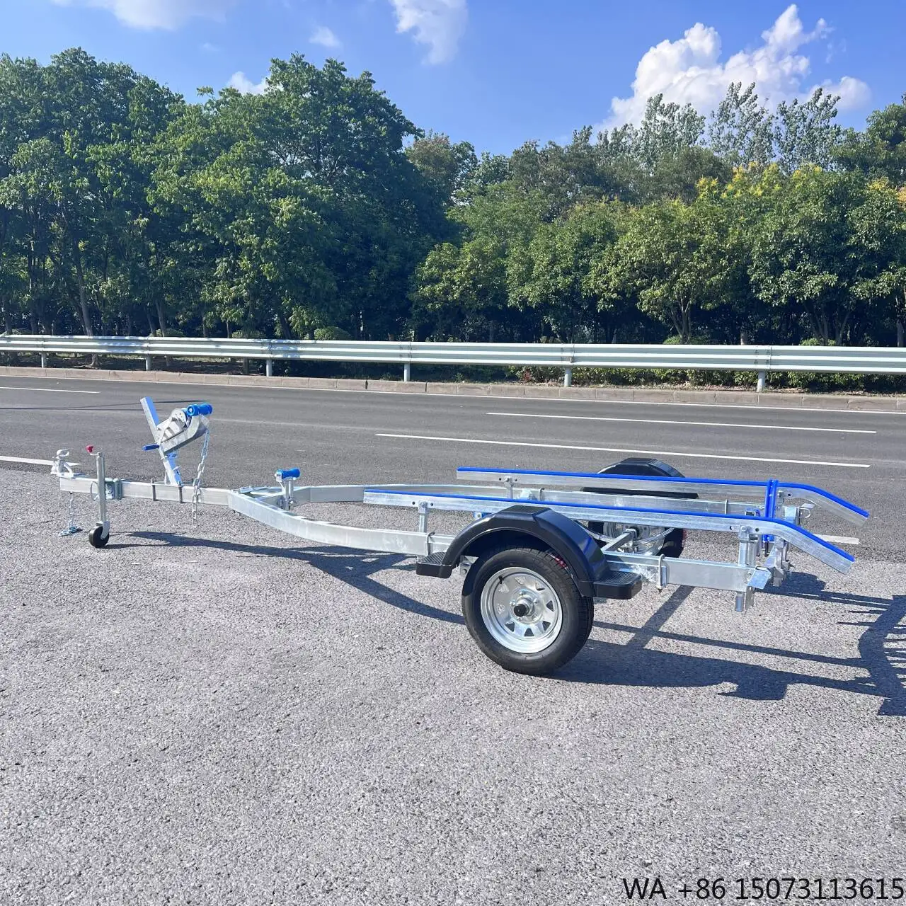 

Высококачественный одноосный прицеп для гидроциклов и яхт с горячим окунаром