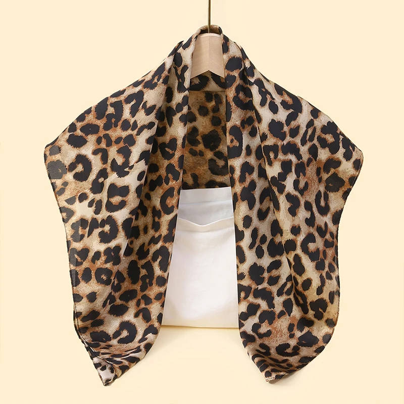 Retro Korean-style leopard print scarf for women's clothing decoration, versatile, thin square imitation silk square scarf