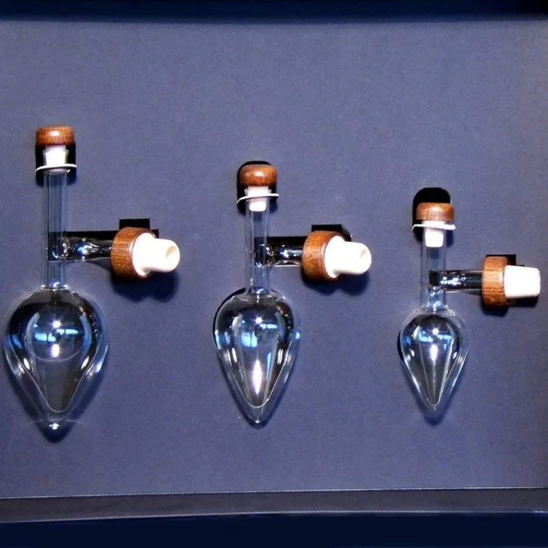Quick Sobering and Pouring Device Red Wine Bottle Pouring Device Portable Air Aerator New Glass Sobering Device