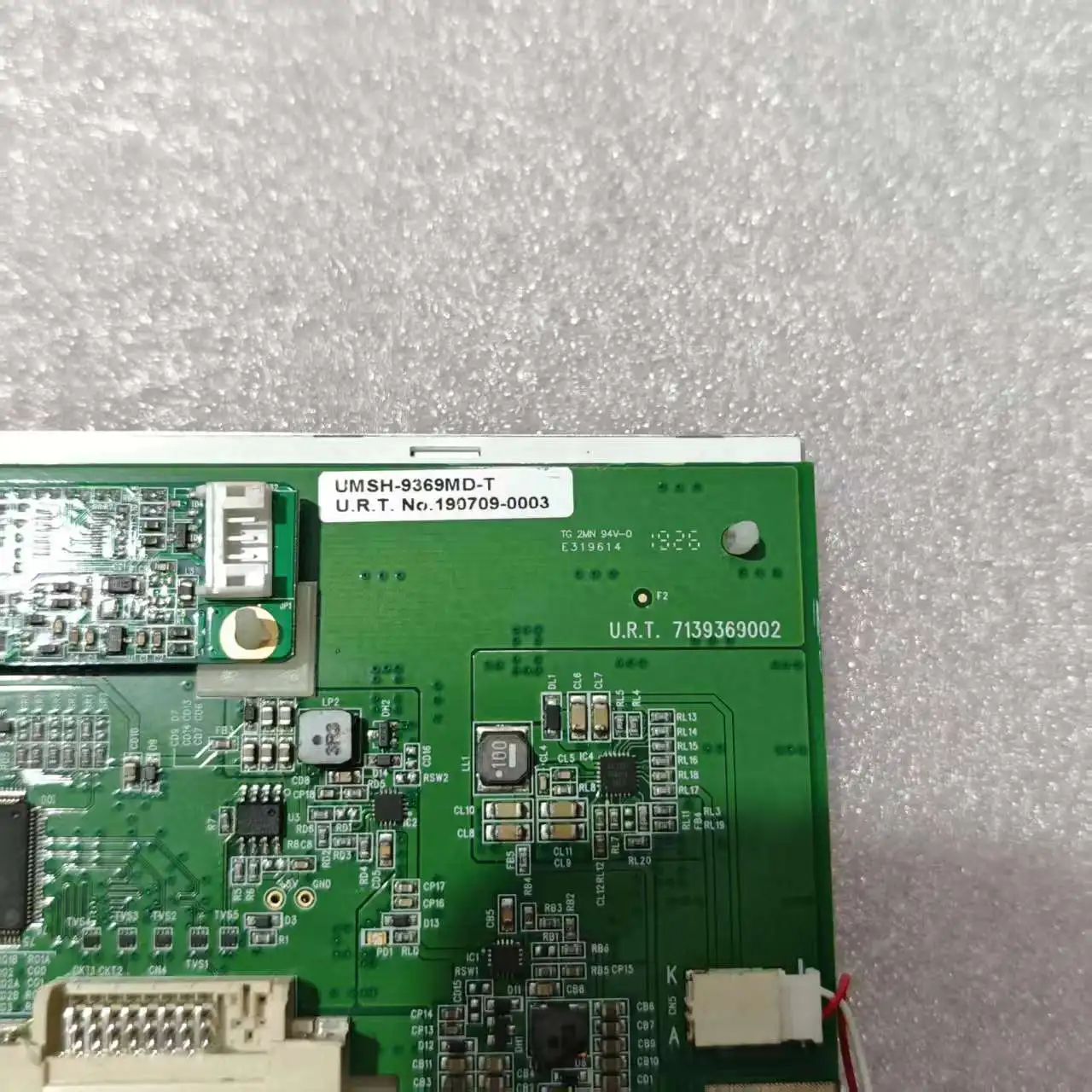 UMSH-9369MD-T U.R.T. 7139363002 Tampilan Layar LCD