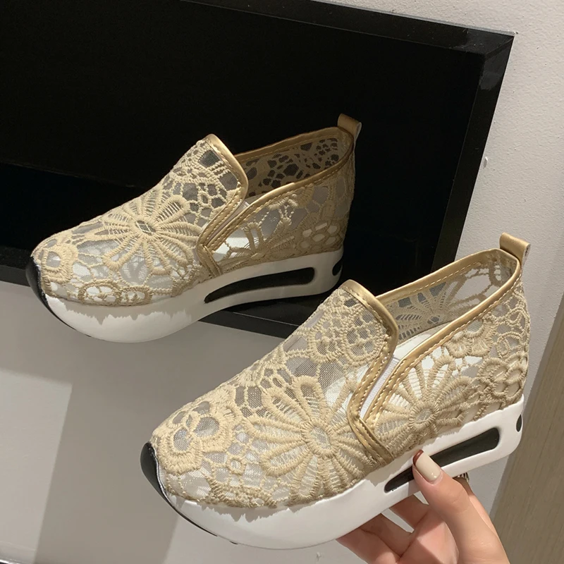 Lace Women Shoes casual Summer Wedges Shoes for Women Black White Breathable Lace Flower Sneakers Women Loafers Zapatos De Mujer