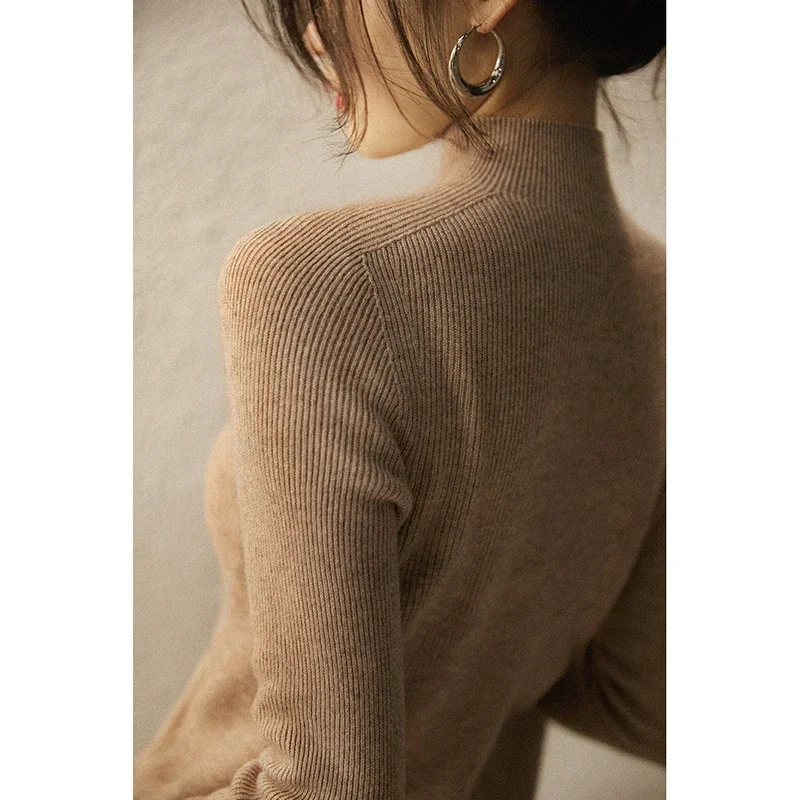 เทคโนโลยีอิตาลีผ้าขนสัตว์อินทรีย์แคชเมียร์ไม่มีรอยต่อกึ่งสูงคอถักฤดูใบไม้ร่วงและฤดูหนาวเสื้อด้านล่างหลากสี