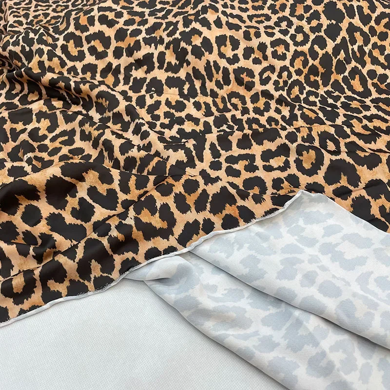 Fashion Leopard Pattern Printing Polyester Fabric for Dress Women's Clothing Skirt Diy Cloth for Sewing Material by the Yard