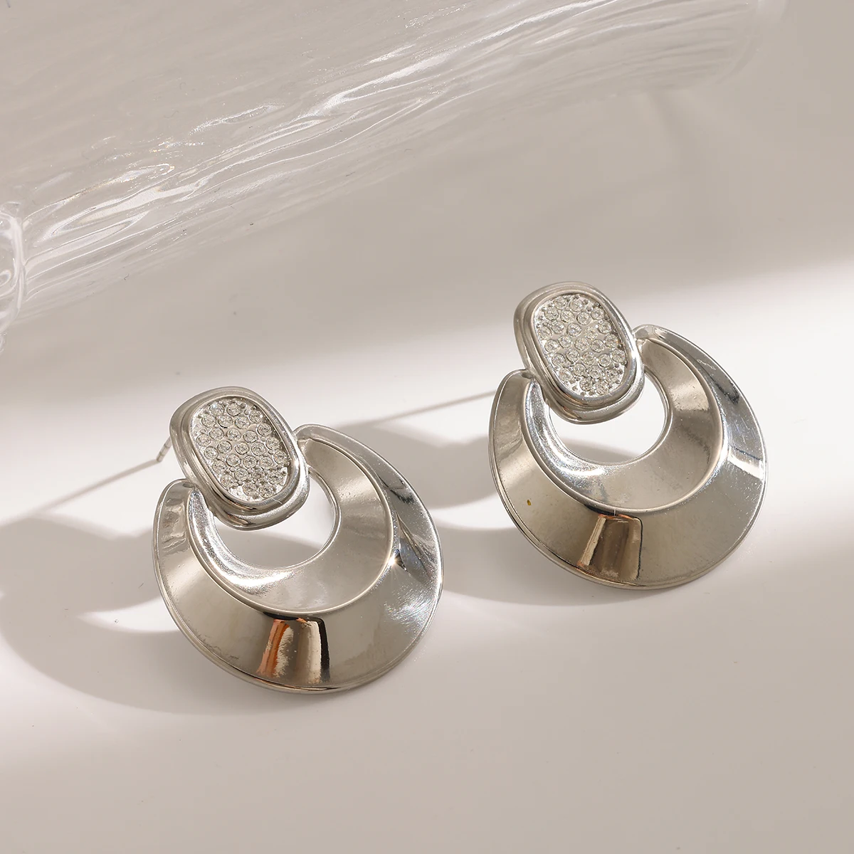 

Women's 18K Gold Plated Geometric Rhinestone Inlaid Ear Studs 304 Stainless Steel Earring Fashion Jewelry Gifts for Ladies Party