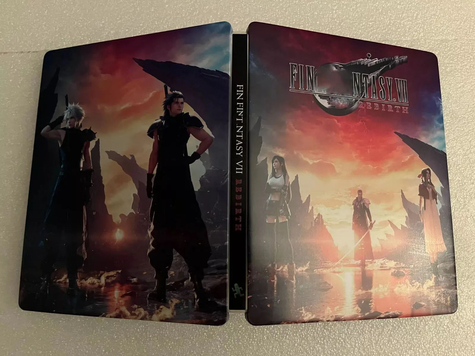 

FF VII Rebirth Custom-Made G2 Steelbook Case PS4/PS5/XBOX (NO GAME)
