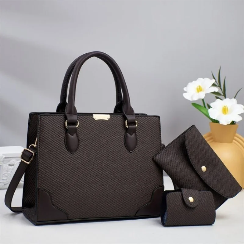 

Fashionable Luxury Brand Leather Women's Messenger Bag Elegant Classic Trendy Design Casual Commuter Bag