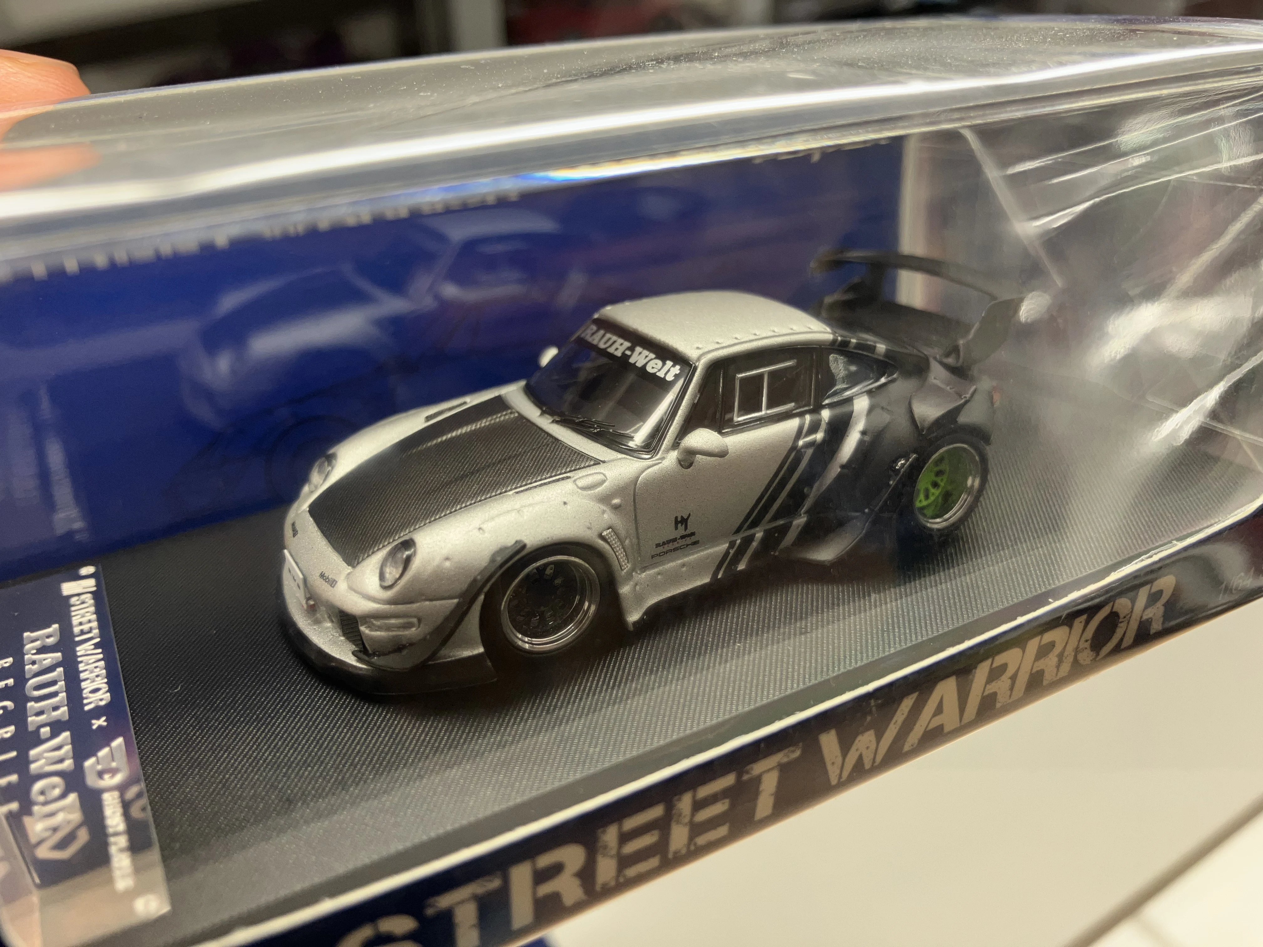 

Модель автомобиля SW 1:64 RWB 993 JDM V1, лимитированная серия, из сплава