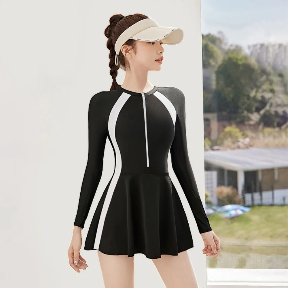 

Elastic Women's Long Sleeve Swimsuit with Safety Pants Simple Style Female Swimwear Anti-exposure Contrasting Colors