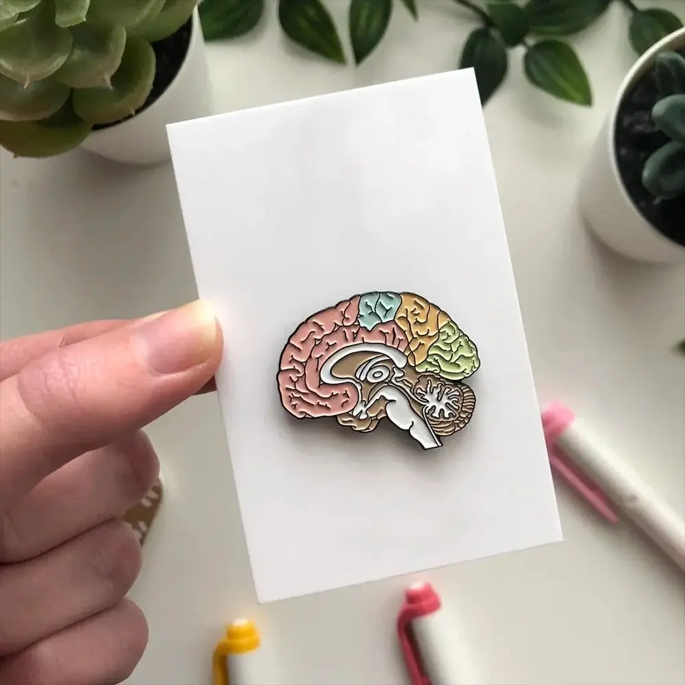 Delicate Anatomy Medicine Brain Brooch Small Badge Corsage Enamel Lapel Badge Pins Collar Pin Badge Cute Creative Brooch Doctors