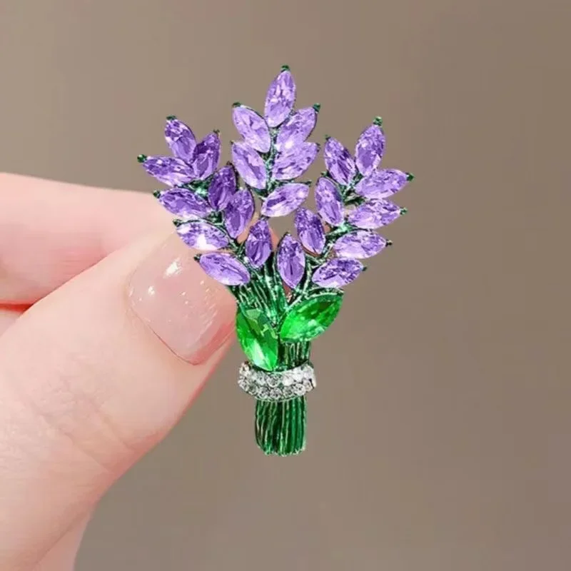 Exquisito broche de lavanda púrpura, broches para mujer, alfileres de ramo de diamantes de imitación de cristal, ropa, abrigo, joyería de lujo,