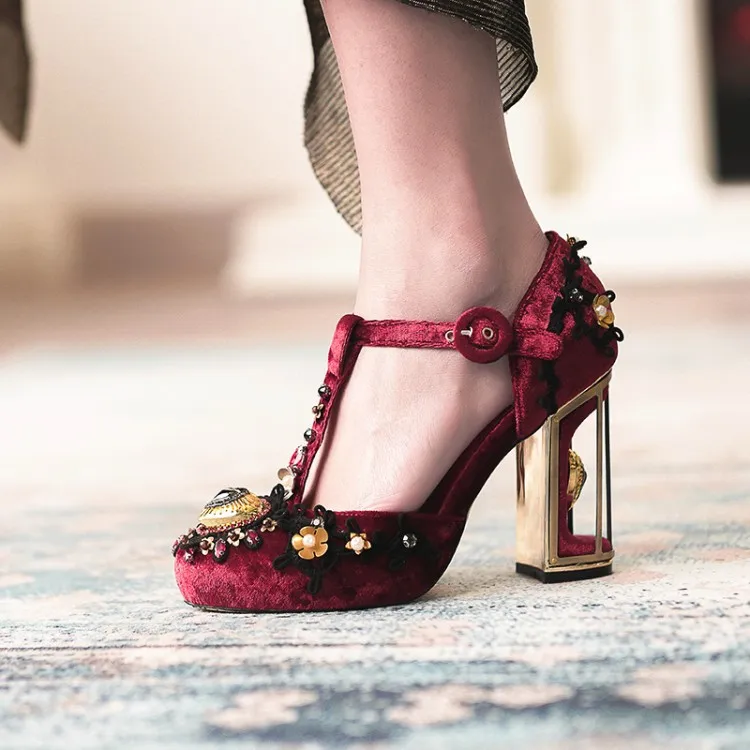 

Blue Floral Silk Heart Crystal Embroidery Flower T-Strap Sandals Burgundy Velvet Cage Chunky Heel Mary Jane Women Wedding Shoes