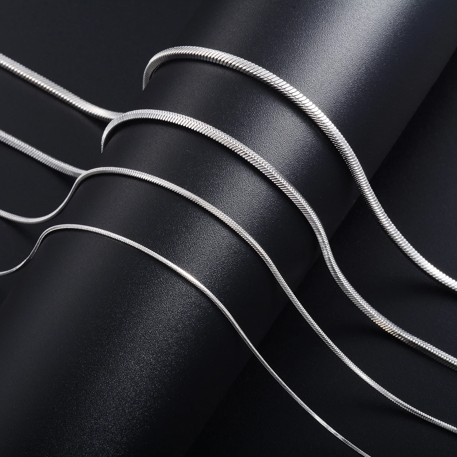 Silberfarbene quadratische Schlangenkette aus Edelstahl, Breite 1,2 mm/0,9 mm/2,0 mm/2,4 mm, Halskette für Damen und Herren, Schmuck, Hochzeitsgeschenk, Partygeschenk – Detail 2