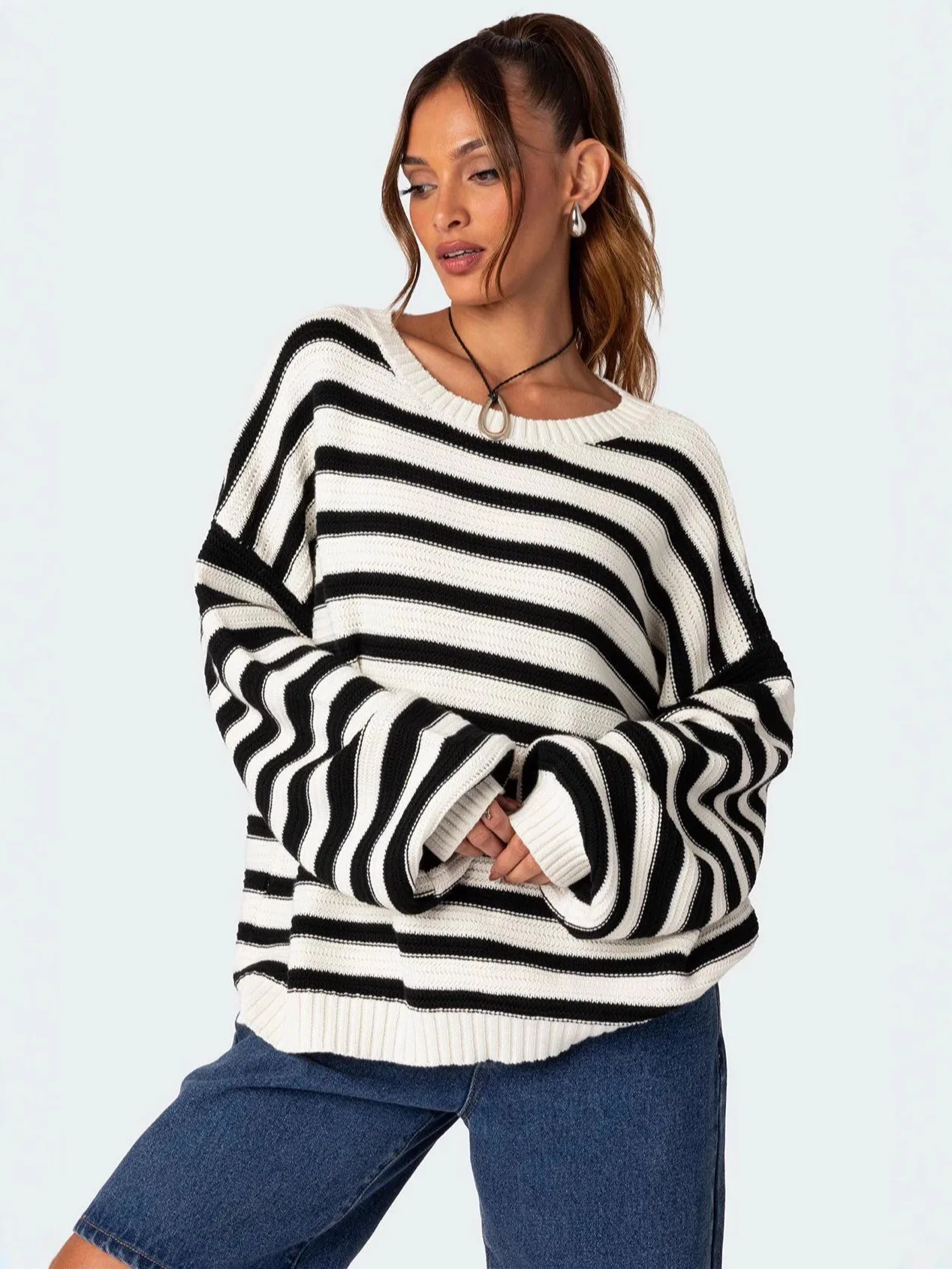 เสื้อสเวตเตอร์สไตล์โบฮีเมียน ลายทาง ทรงหลวม โอเวอร์ไซส์ หรูหรา ระบายอากาศได้ดี สวมใส่สบาย คอเสื้อแบบคลาสสิก เนื้อผ้ามีเท็กซ์เจอร์