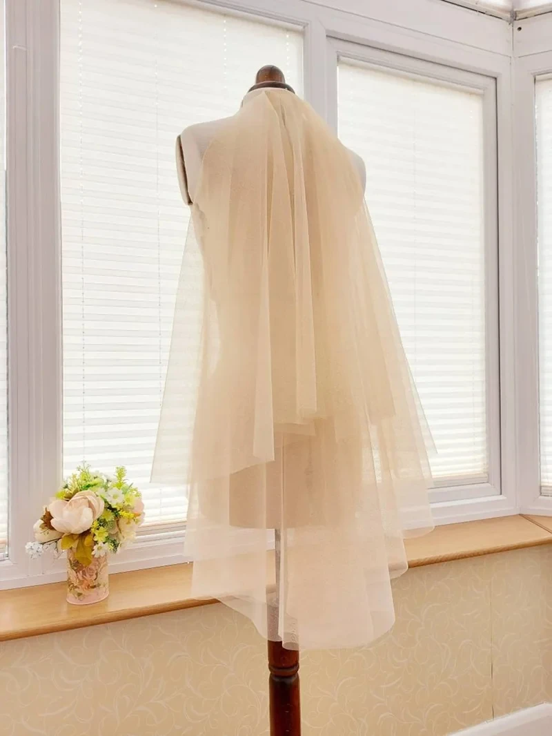 

2 Tier Bridal Veil Cut Edge Champagne Glitter Wedding Veil Bride Accessories With Comb