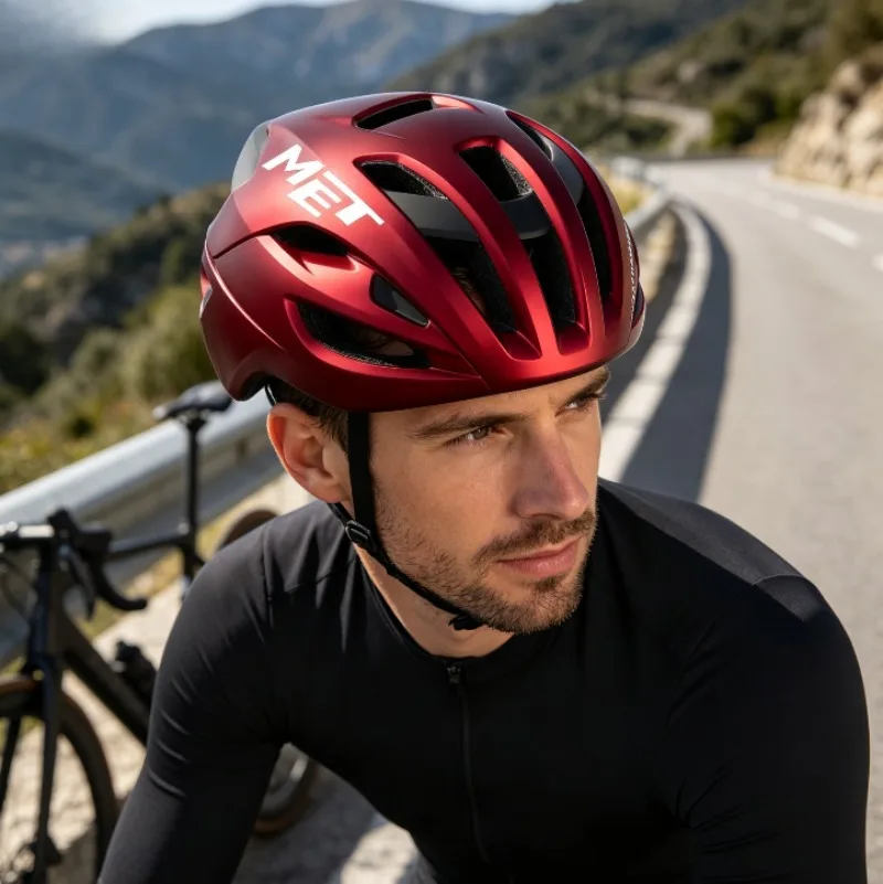 MET Italian Ultra-Light MTB Bike Safety Helmet, Unisex Aero Road Cycling Helmet
