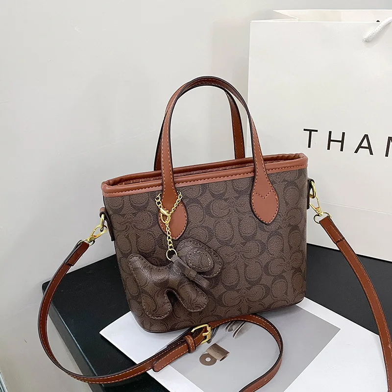 حقيبة سلة خضروات محمولة راقية لعام 2025 للنساء - حقيبة دلو بطباعة ريترو، حقيبة كتف أو حقيبة كروس