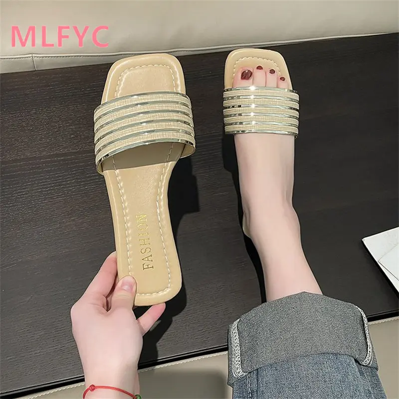 2023 Flat-soled women wearing square sandals women comfortable casual slippers