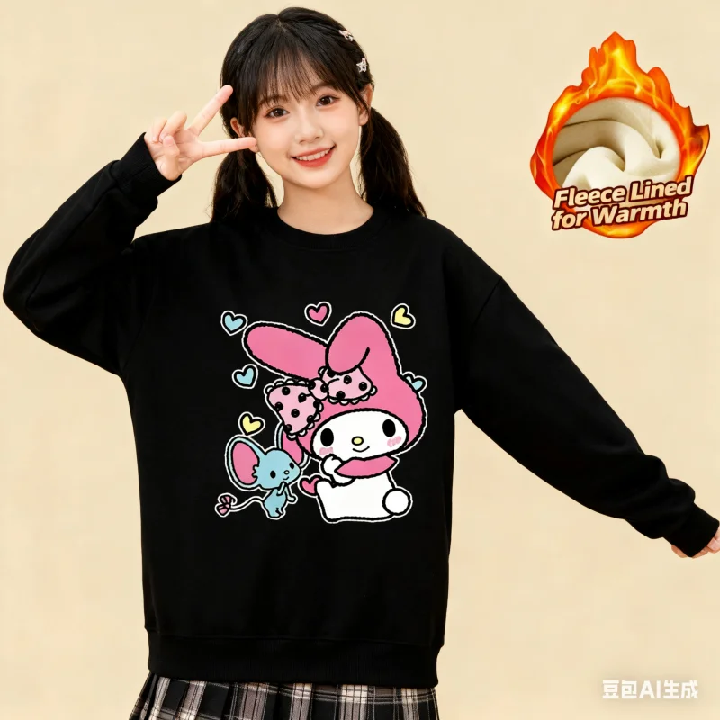 تي شيرت بأكمام طويلة ورقبة دائرية مطبوعة من سلسلة سانريو، تي شيرت لطيف ودافئ مبطن بالصوف برقبة دائرية وأكمام طويلة، قطن 100%