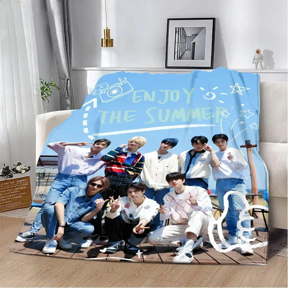 New KPOP Boys  Stray Kids Printed Blanket Picnic Blankets Warm Blanket Soft and Comfortable Blanket Home Travel Birthday Gift