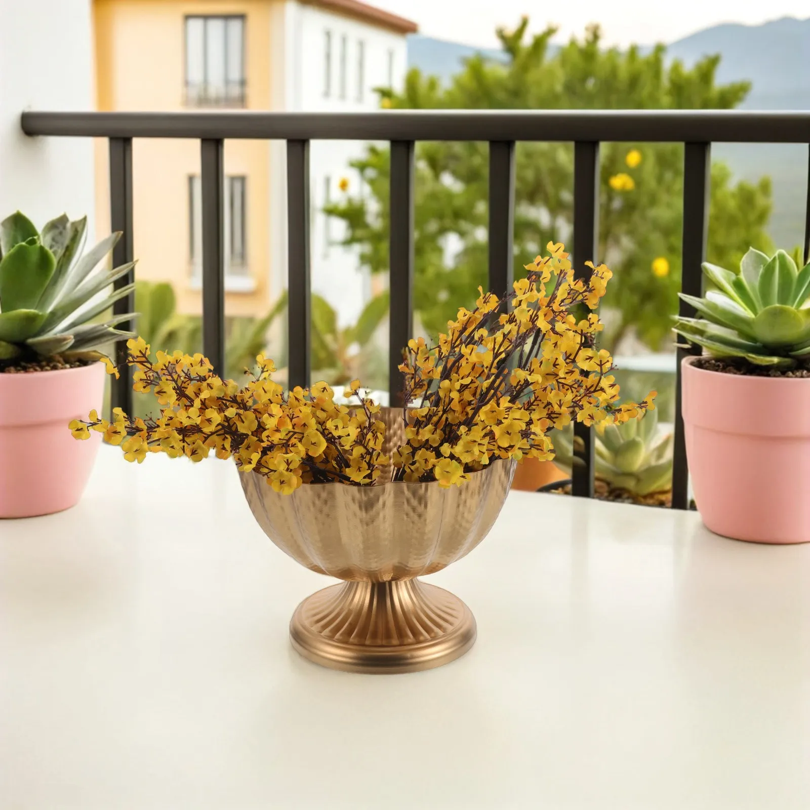 Vintage Country Flower Pot Rustic Metal Urn Planter Iron Flower Vase 9 Inch Tall Trumpet Bucket Outdoor Porch Kitchen Entryway