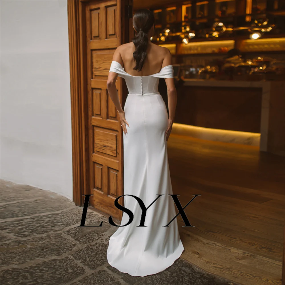 LSYX pieghe con scollo a v e spalle scoperte abito da sposa a sirena semplice bottone sul retro con spacco laterale alto lunghezza del pavimento abito da sposa su misura