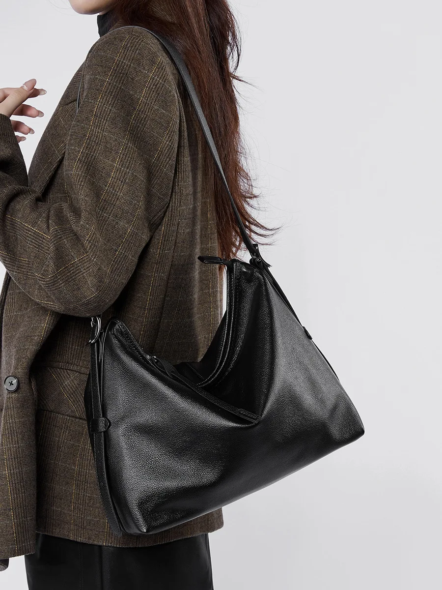 

New 2025 Lady Genuine Leather Crossbody Handbag For Women Large Capacity Retro Fashion Single Shoulder Underarm Bag Female Tote