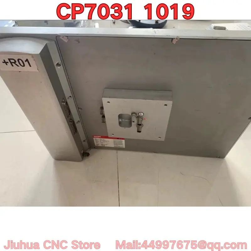 The used CP7031-1019 touchscreen industrial panel PC functions normally, price negotiable.