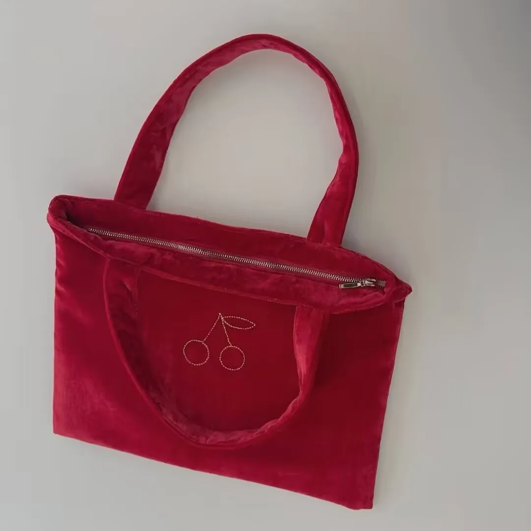 

New high end velvet girl bag embroidered cherry baby bag high quality small shoulder bag parent- child handbag