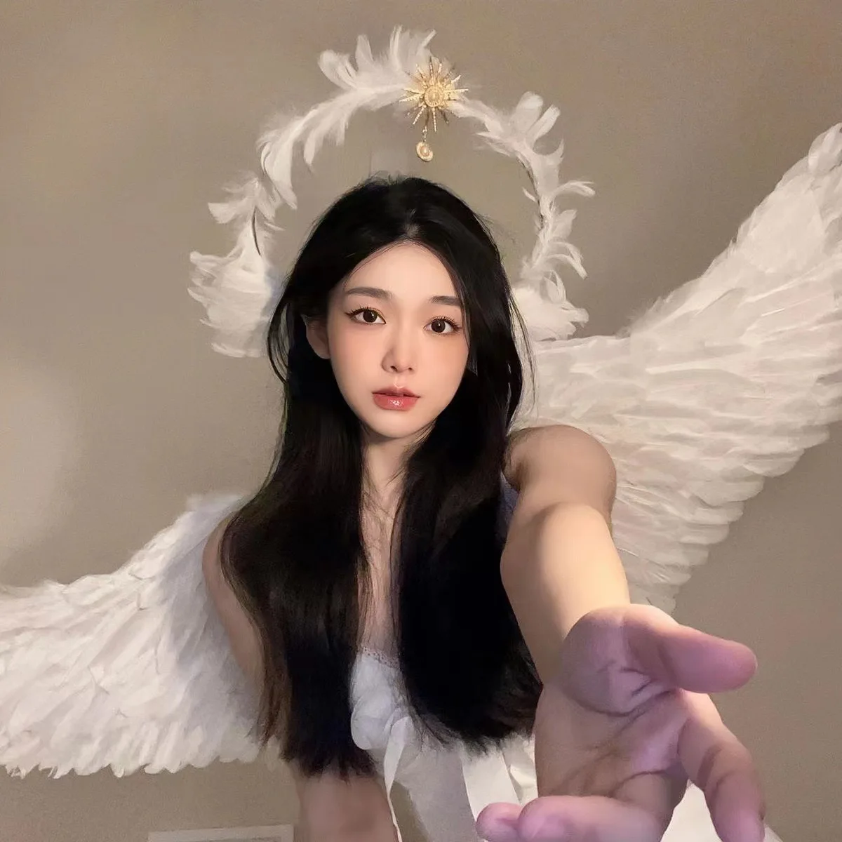 Halloween Angel Wings Headband Feather Halo Crown Sun Pendant White Black Gothic Goddess Headpiece Cosplay Party Hair Accessory - view 2